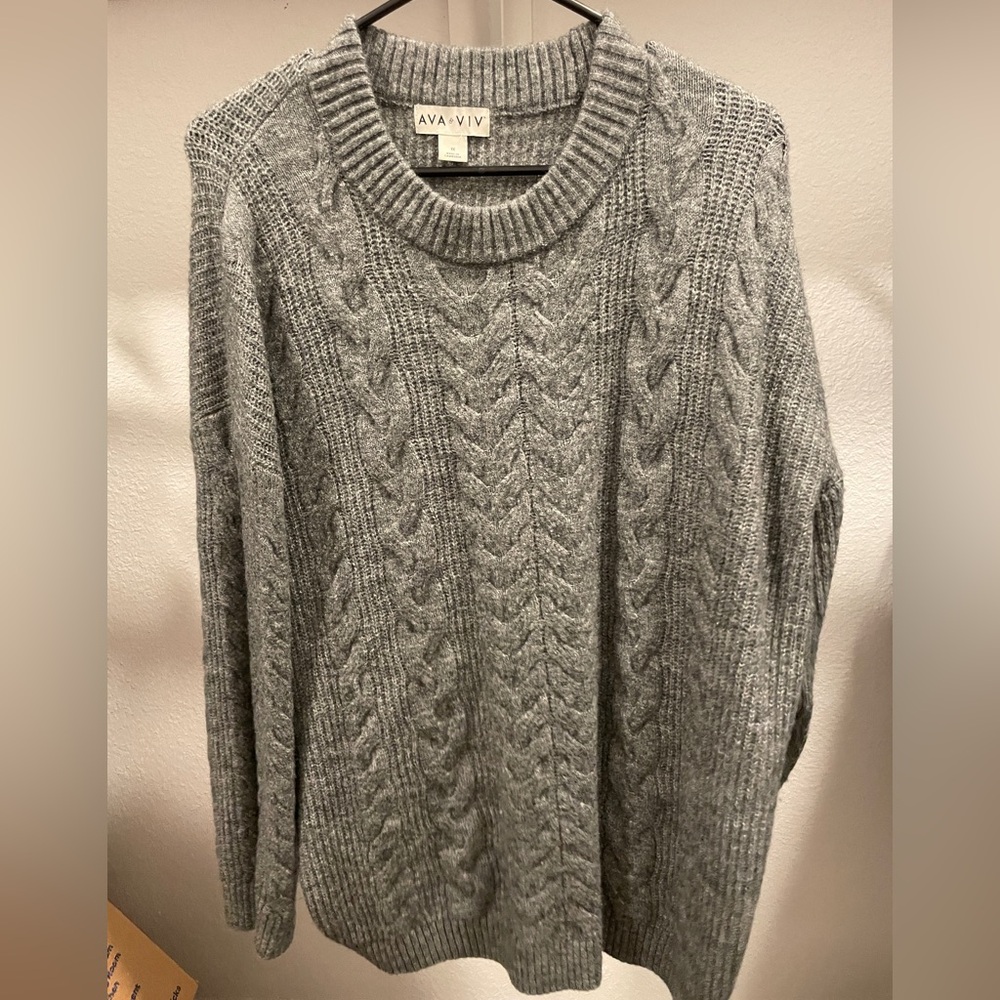 Ava and Viv Size 1x Grey Cable Knit Tunic Sweater